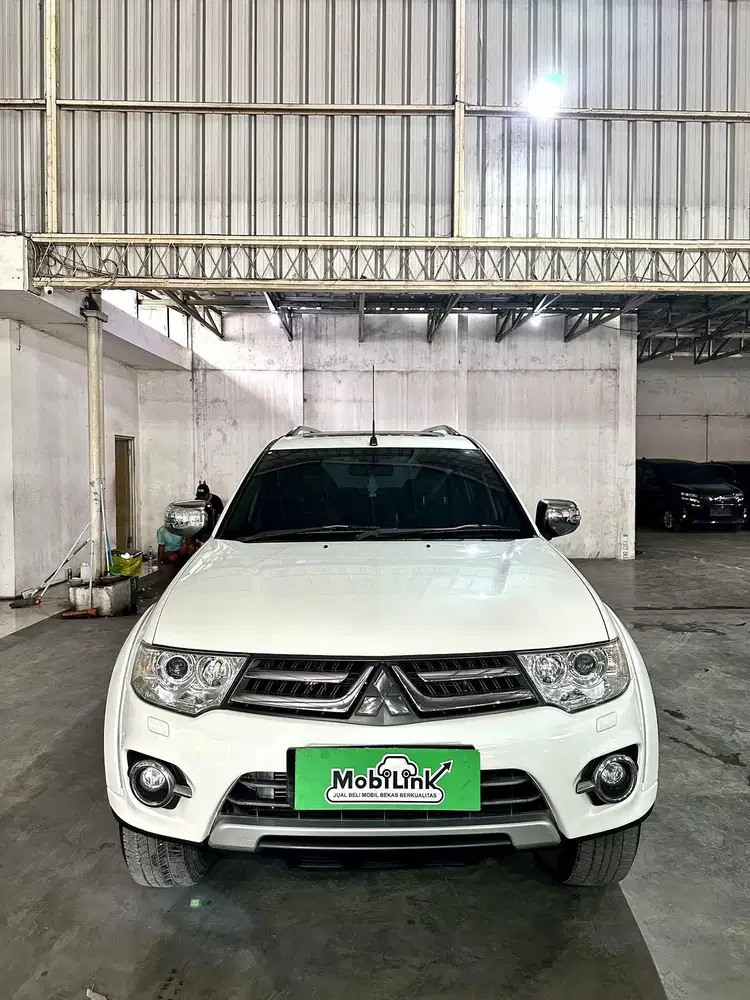 DP 20 JUTA, MITSUBISHI PAJERO SPORT 2.5 DAKAR  VGT AT 2015 ( SOLAR )