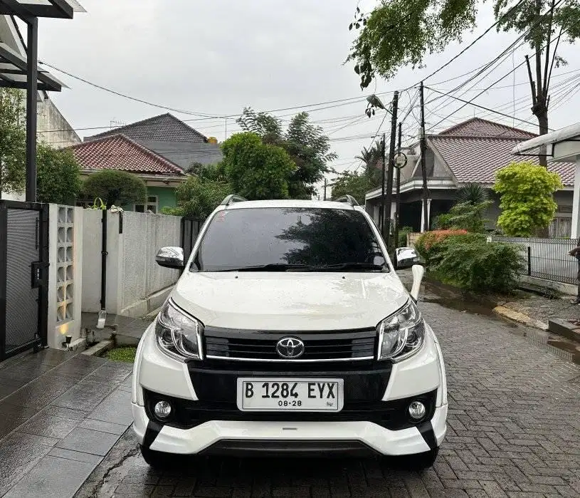 Toyota Rush 2015 S TRD Facelift AT Matic Model 2016 Jok 3baris