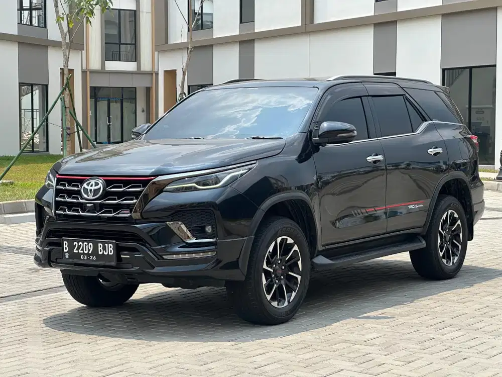 Toyota Fortuner VRZ TRD DISEL 2021 KM 24 rb