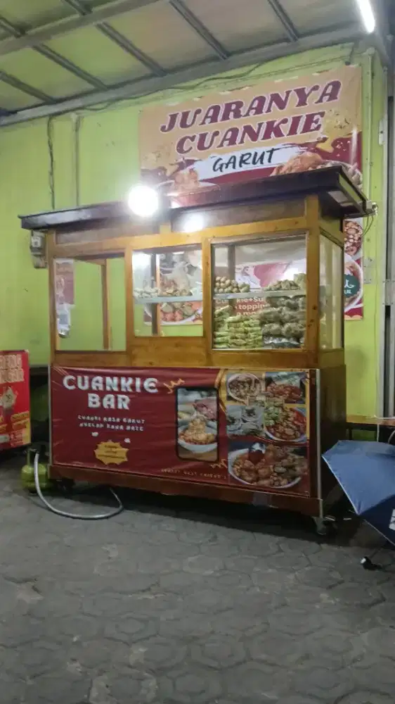 Roda/ etalase jualan