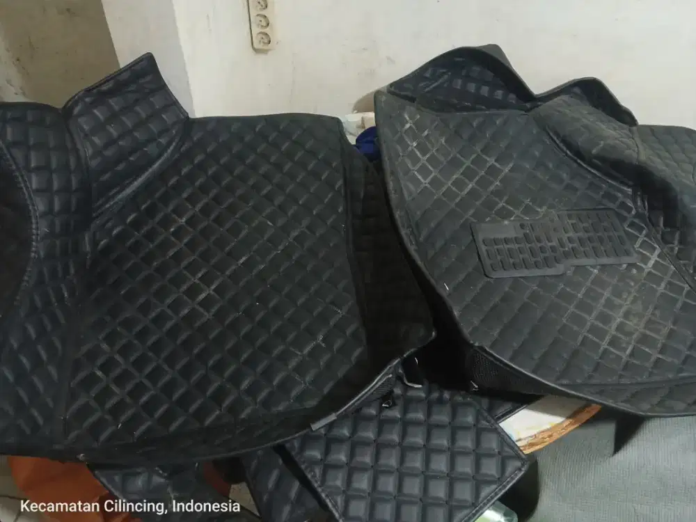 Karpet mobil xl7 merk haima