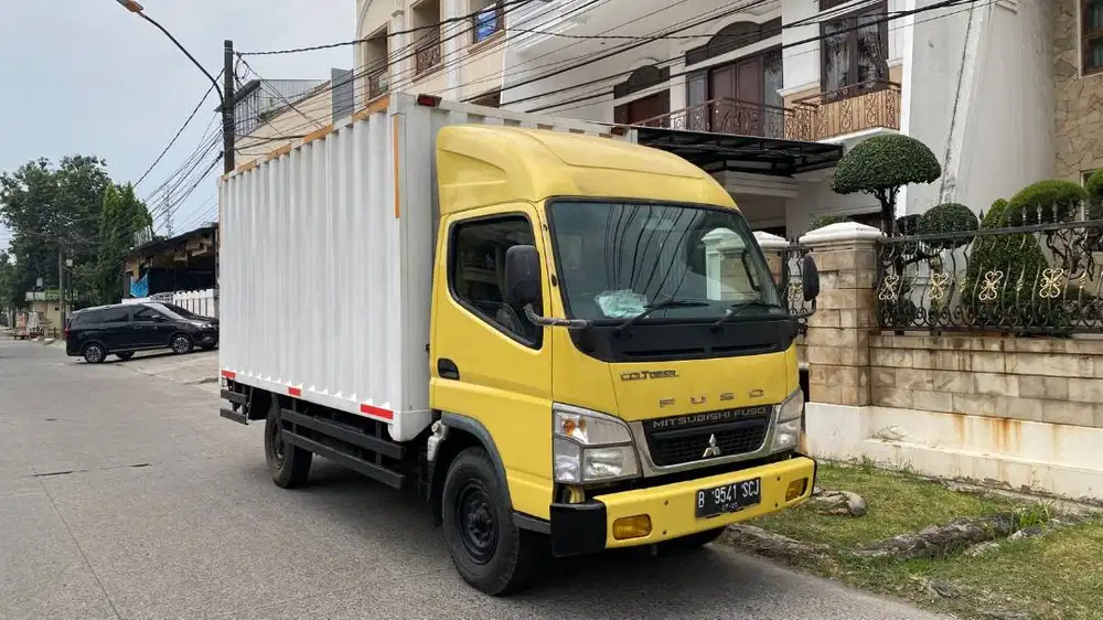 Mitsubishi Colt Diesel FE71 PS Truck 2022