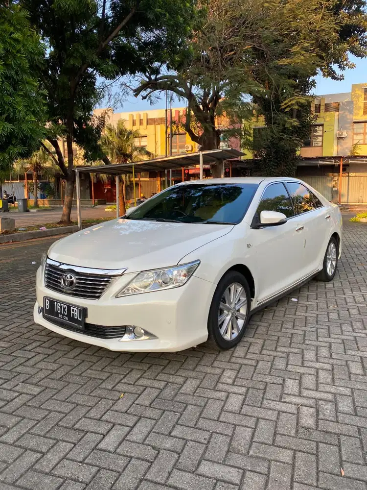 [MURAH] Toyota Camry 2.5 V AT 2014, Putih
