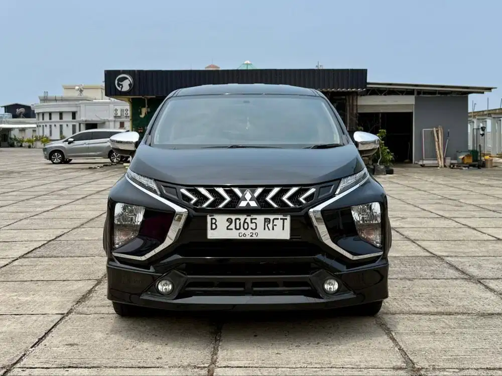 (km 65rb)Mitsubishi Xpander 1.5 AT. Ultimate. 2019. Hitam.Perfect cond