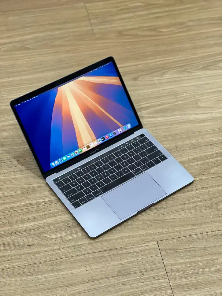 MacBook Pro 2019 13inch 16/1TB