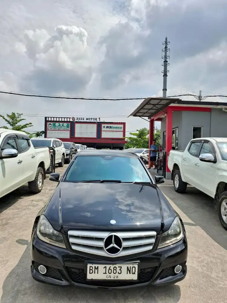 Mercy c200 2013 avantgarde matic. Km 63rb antik