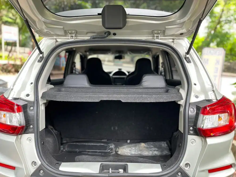 Suzuki S-Presso 2022 , Surat Komplit,KM rendah 59.000 km ,