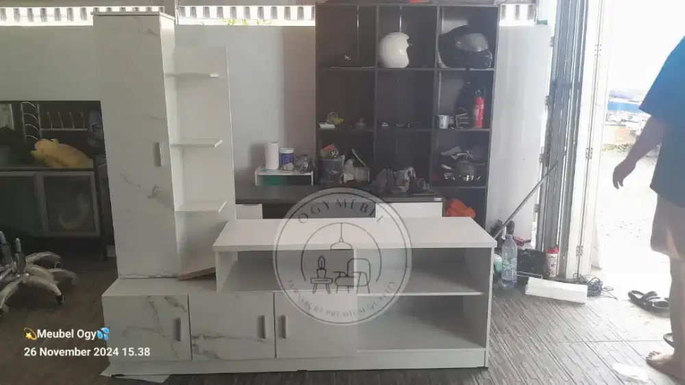 READY MEJA TV MINIMALIS TERLARIS