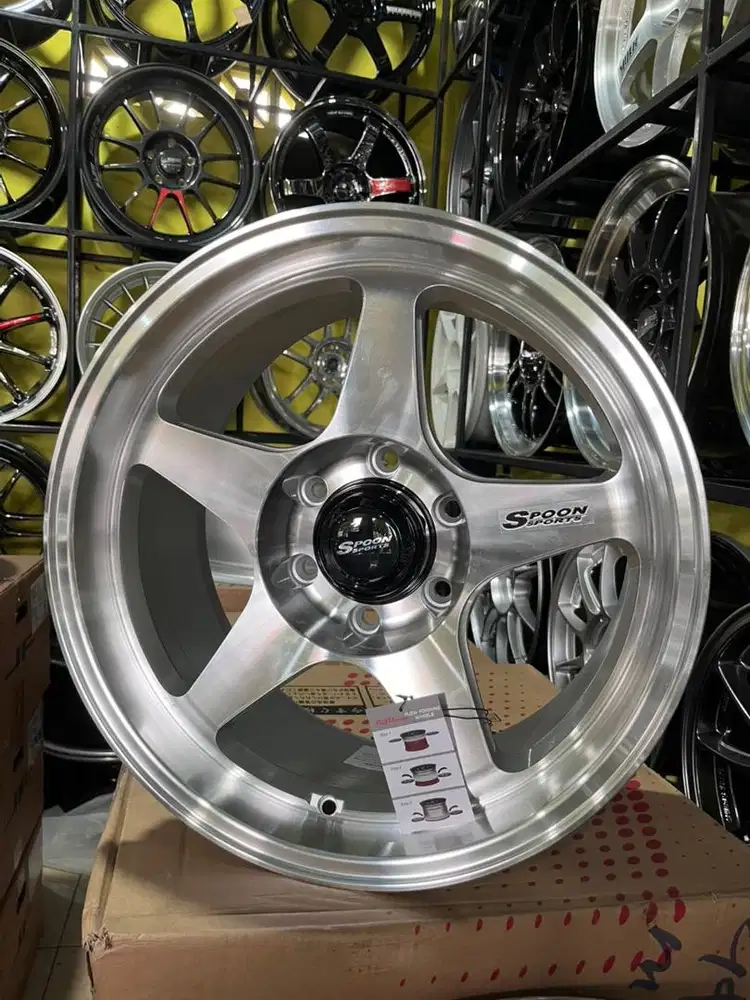 VELG SPOON THAILAND R18x9 H6x139,7 FORTUNER,PAJERO,HILUX,TRITON,MUX