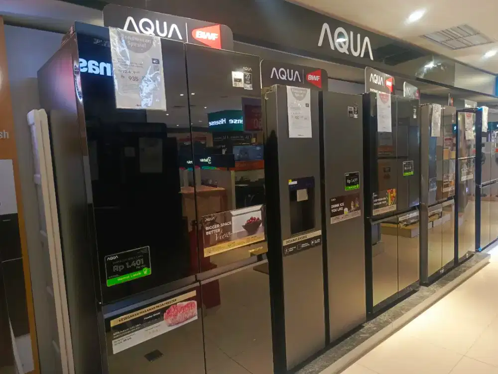 Aqua spesial Desember Delipark Mall Medan