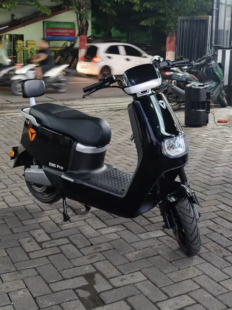 YADEA TERBARU BISA KIRIM FREE ONGKIR