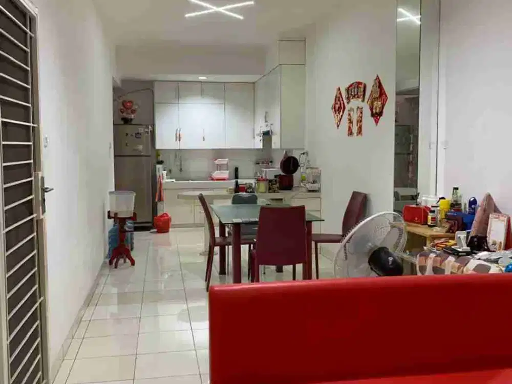 DIJUAL RUMAH DENGAN BANGUNAN YANG RAPI DI CLUSTER IFOLIA, HARAPAN INDAH