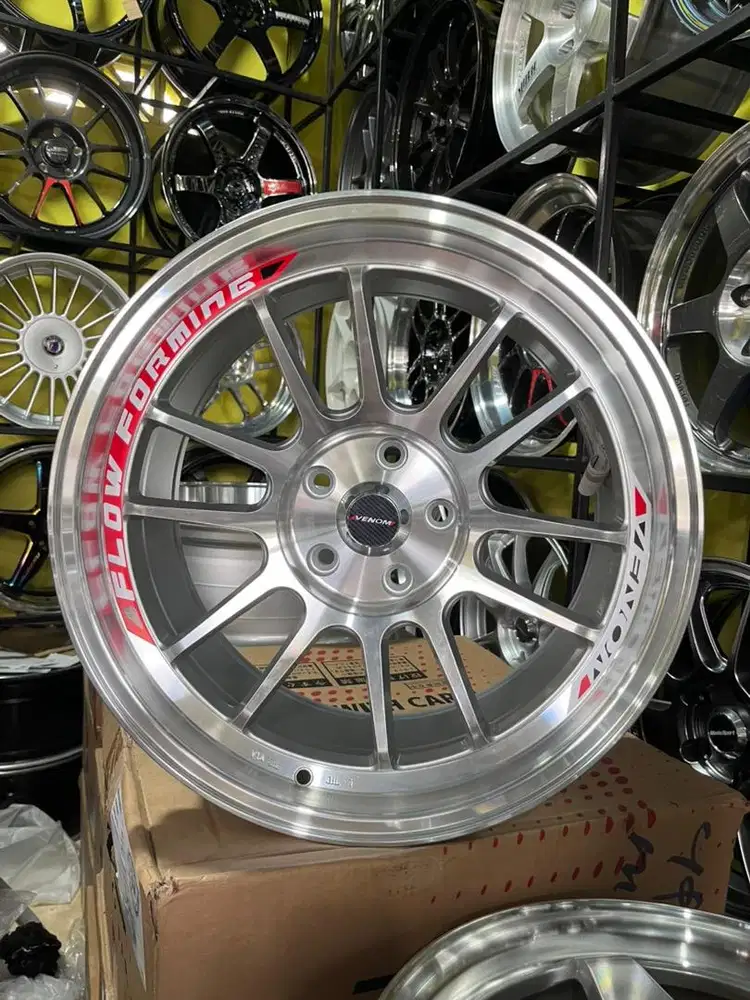 VELG VENOM R18x9,5 H5x114,3 SPEC INNOVA