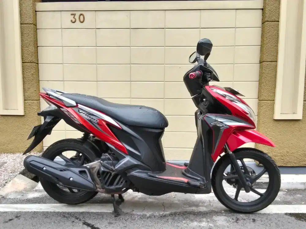 Honda Vario 125.cc KZR tahun 2013 surat komplit