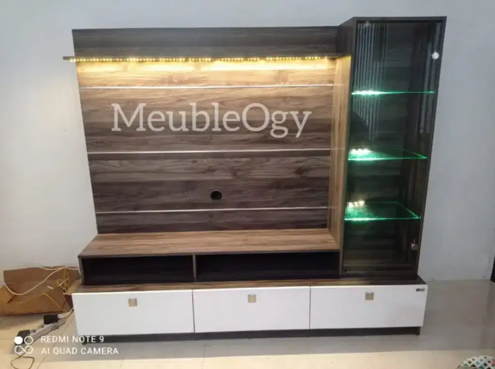 READY WALL TV UNIT / BACKDROP TV 50 INCH TERMURAH