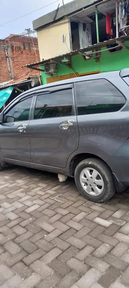 Toyota Avanza 2012 Bensin