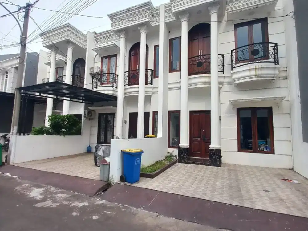 Z128 Rumah Strategis di Cluster Pinggir Jalan Batu Ampar Condet Jakarta Timur