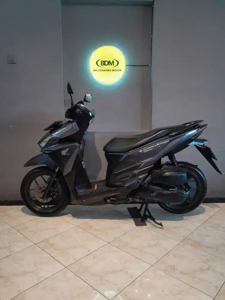 Dp 1 jt Vario 150 thn 2017 kredit Bali dharma motor