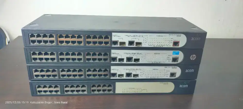 Switch Hub 3COM 2226 SFP/2842-HP V190524