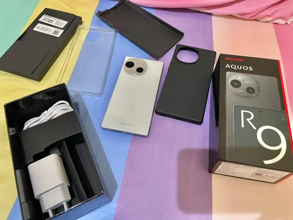 Sharp Aquos R9 24/256 fullset garansi resmi