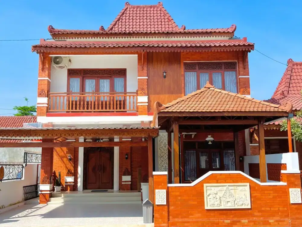 Rumah Joglo Eksklusif 2 Lantai, Diskon Akhir Tahun, Akses Cepat ke Kota Jogja!