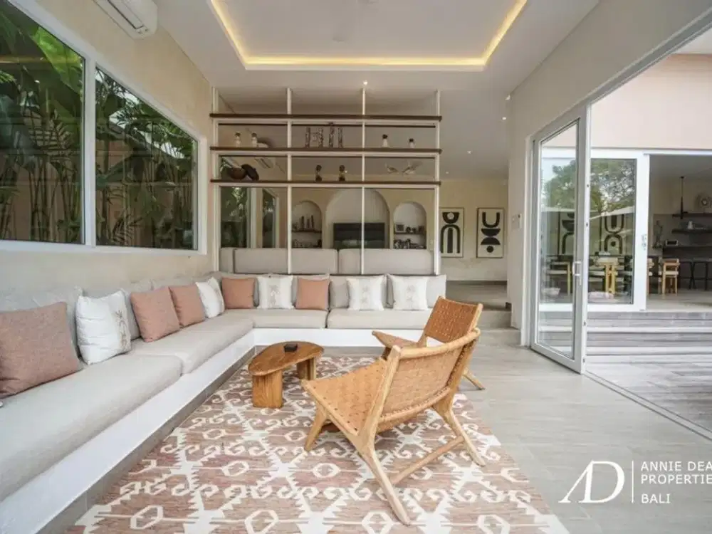 LEASEHOLD | 4-BEDROOM MODERN VILLA NEAR NYANYI BEACH - TABANAN