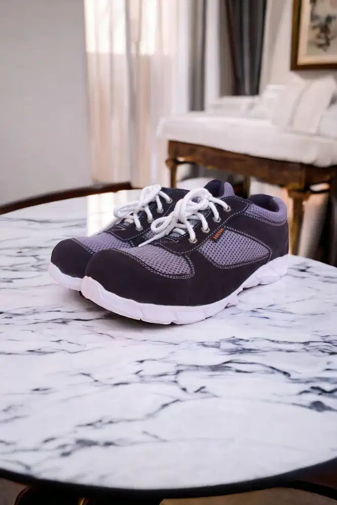 Simpel Sepatu safety waterproof Bontang