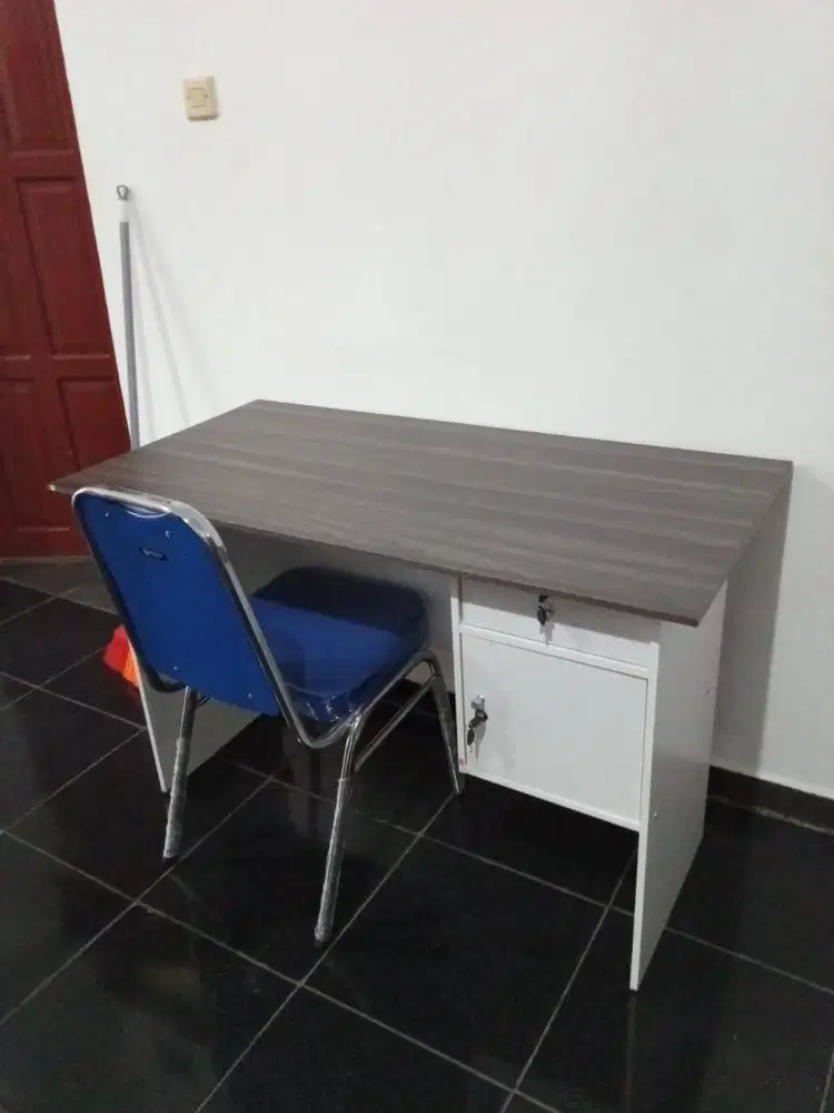 PROMO SET KURSI TUMPUK DAN MEJA KANTOR SALE TERMURAH GRATIS ANTAR
