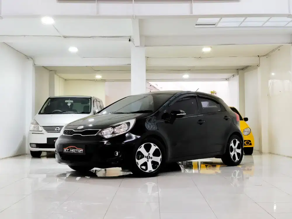 DP.15jt KIA Rio SE AT 2013 Km.94rb