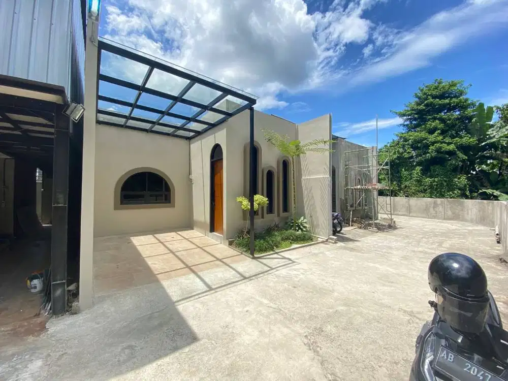 Villa Full Furnished 700 Jt-an 5 menit ke Pasar Gentan Sleman