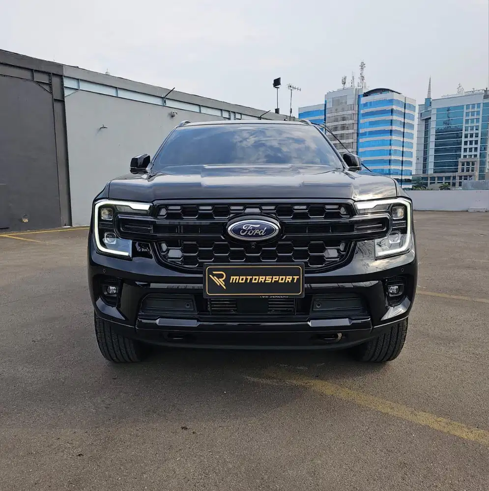 (ODO: 6rb) Ford Everest Titanium 4x4 2024 low km