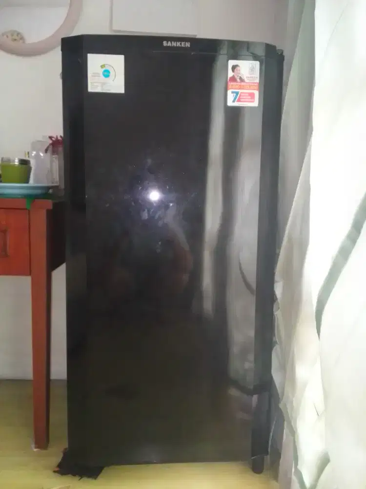 Kulkas sanken 1 pintu