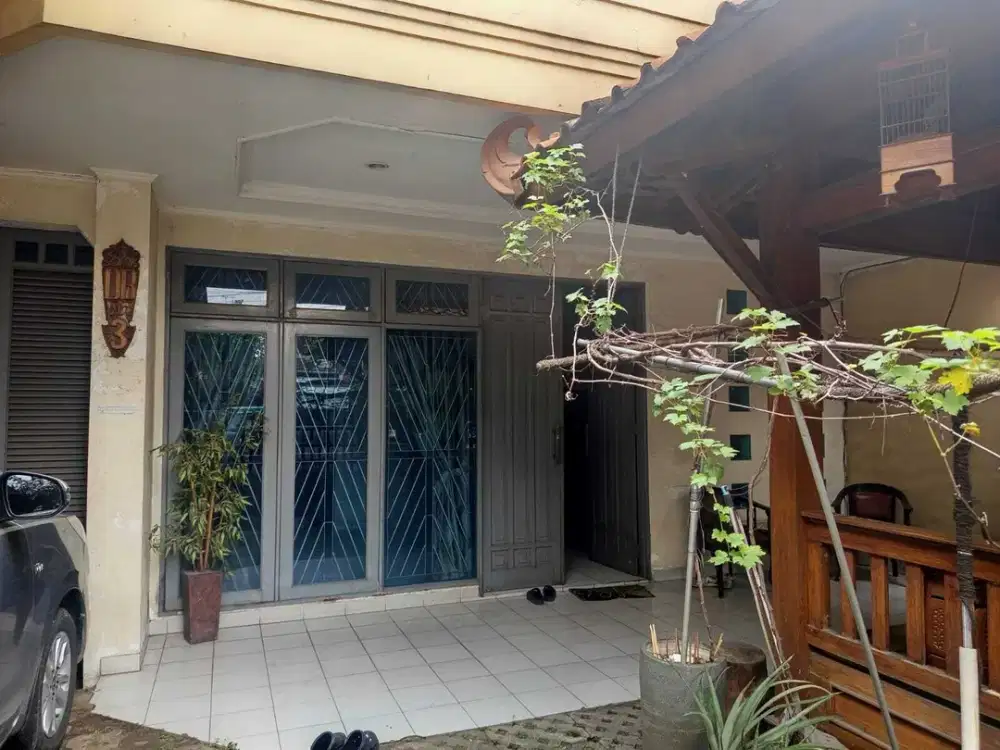 Rumah Lokasi Strategis 2 Lantai Di Harapan Indah Bekasi