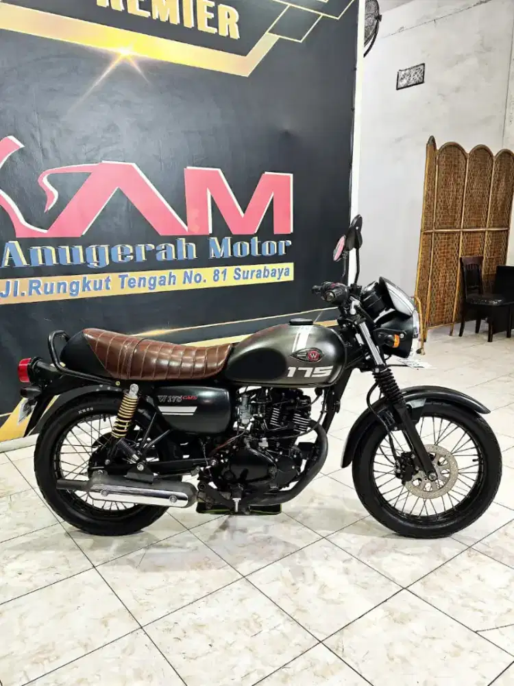 Kawasaki W175 Cafe TH 2019 clasik asik jos