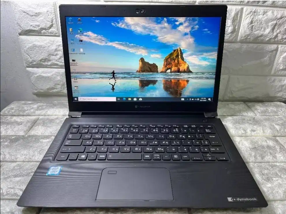 Laptop TOSHIBA Dynabook S73 Core i5 Gen8 Ram 8gb 13inch N-WKJ
