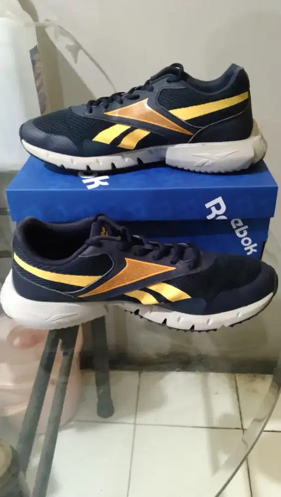 Sepatu Reebok Comfort Footbed by Ortholite