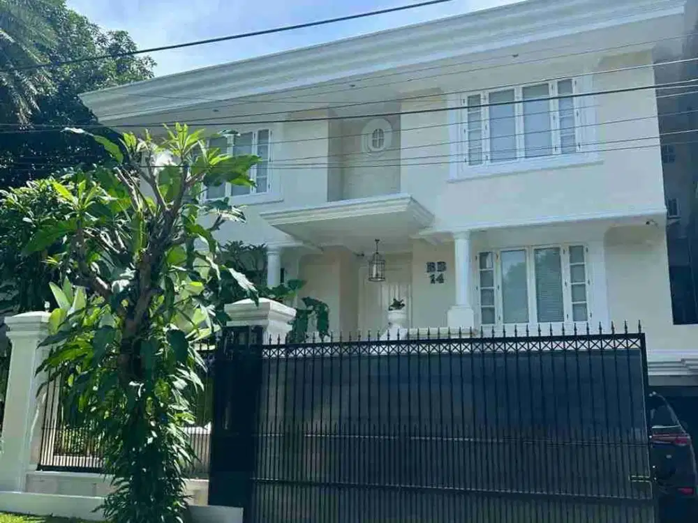 Disewakan Rumah Mewah Pondok indah baru selesai renovasi