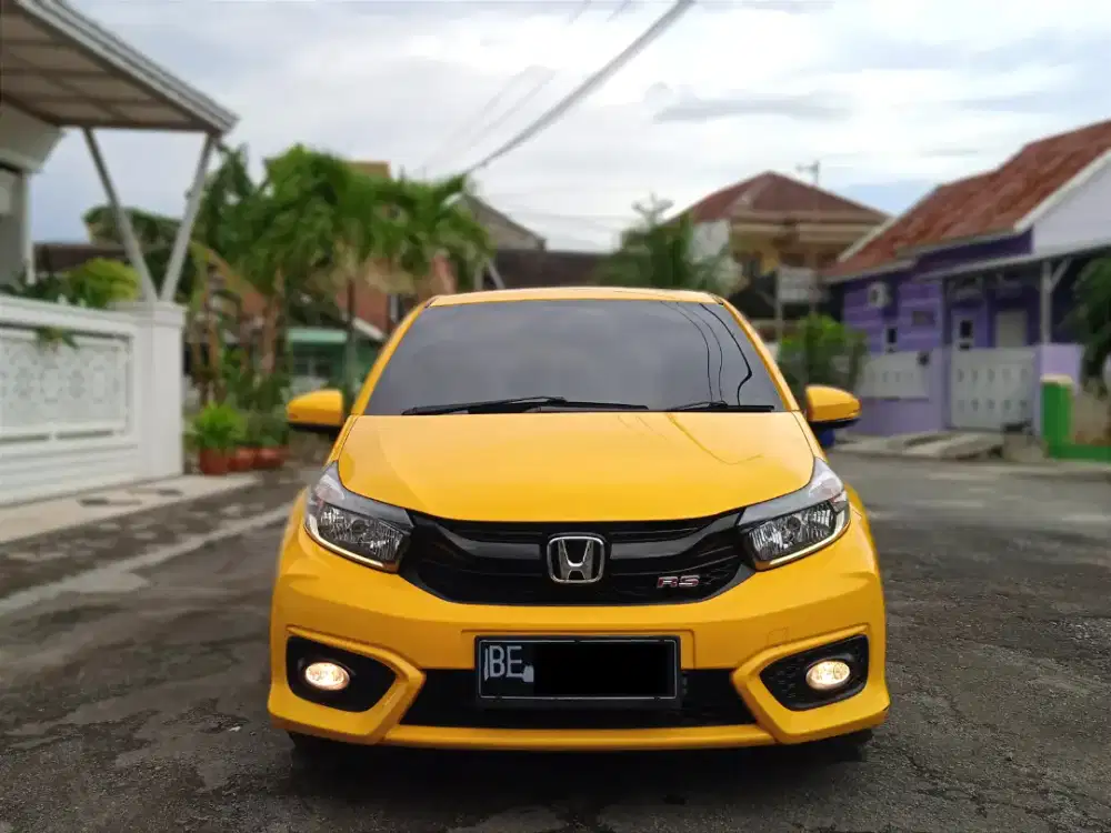 BRIO RS CVT METIK KUNING 2021/2020