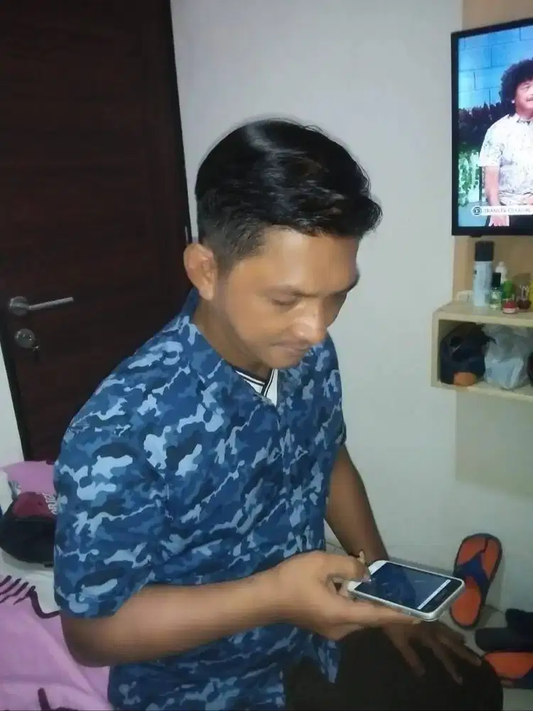 Saya mencari kerja, Asalkan yang Halal.