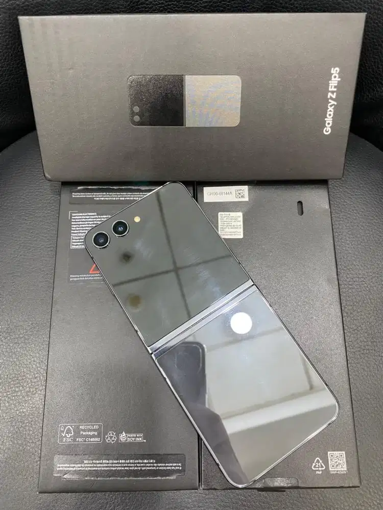 Samsung Z Flip 5 5G , Graphite , 8/512GB Sein
