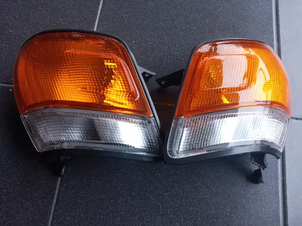 Lampu Sein Kijang Kapsul 97