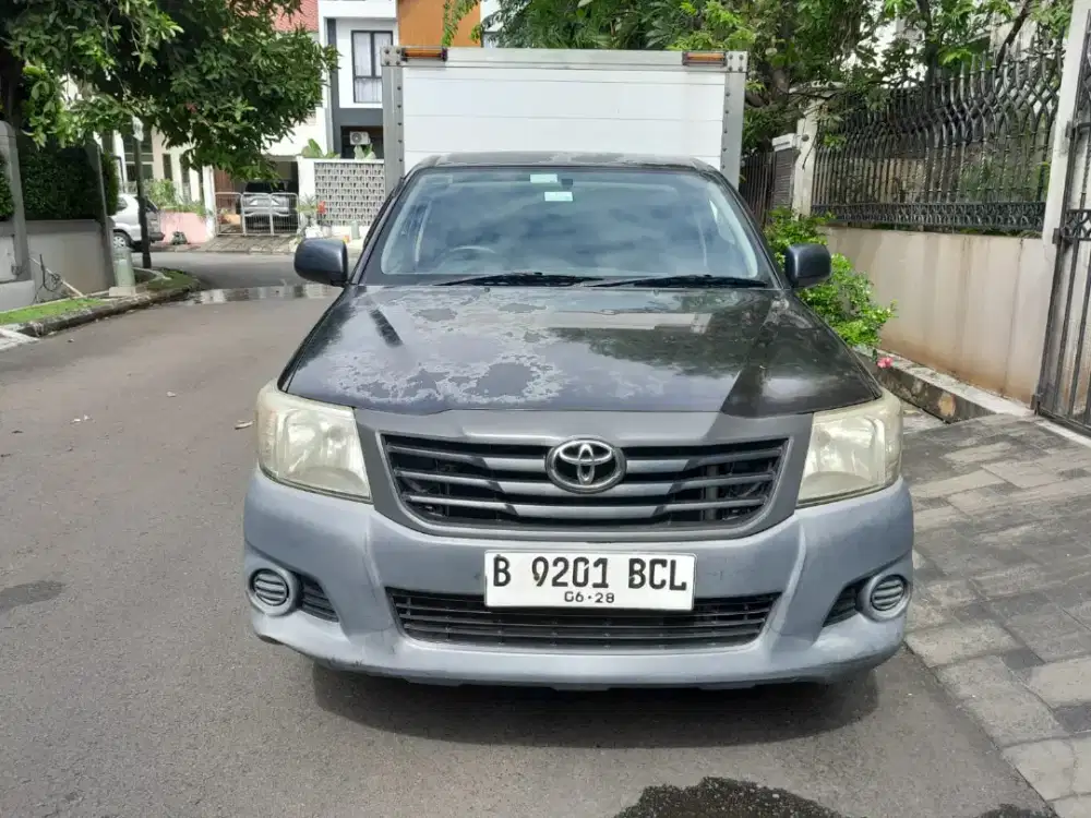 Toyota Hilux diesel Box 2013