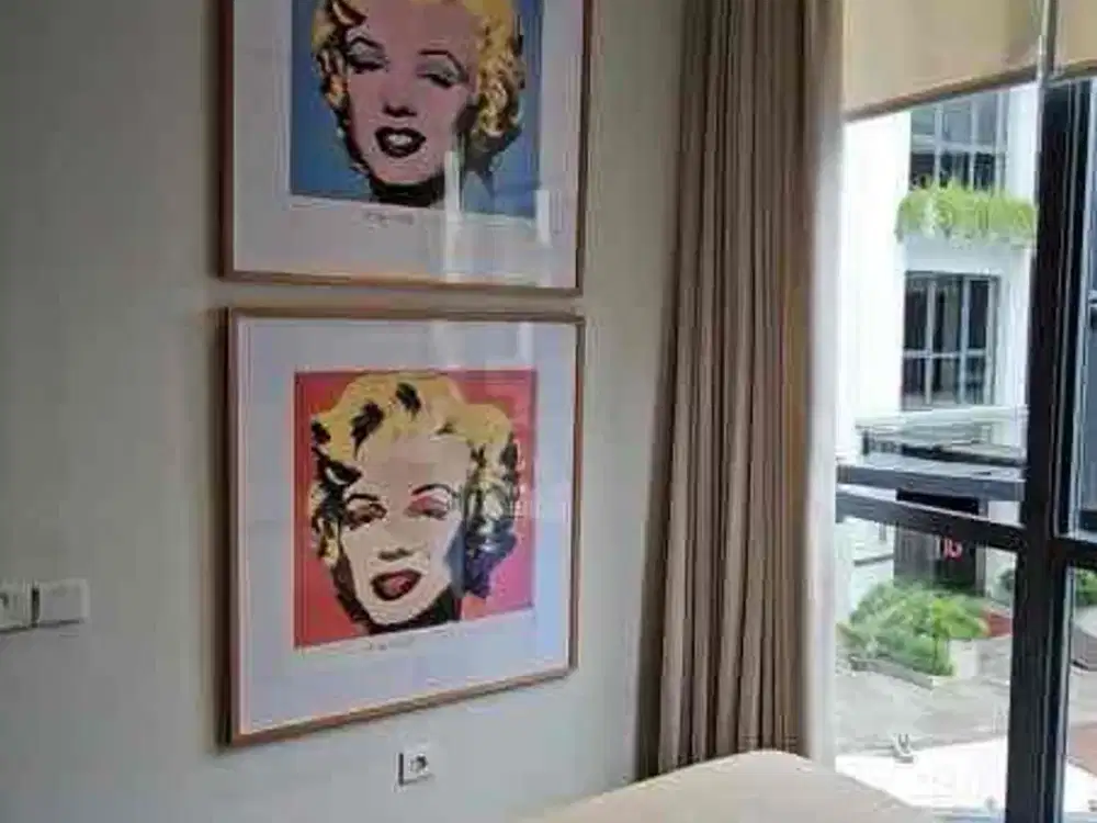 Dijual apartemen mewah rosebay Graha family sby barat