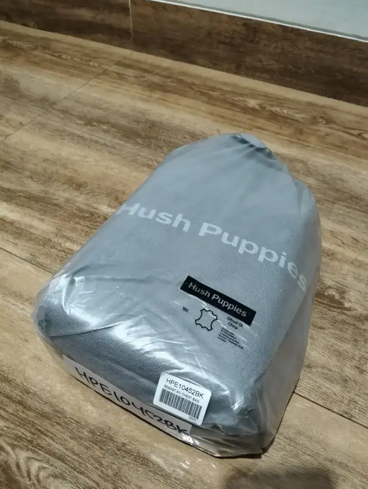 Hush Puppies Chest Bag