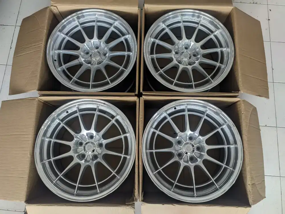 R18 ENKEI Spider Nt03 L9,5 Et28 5x114 THAILAND