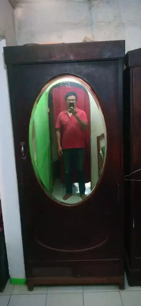 DIJUAL 2 BUAH LEMARI JATI ASLI