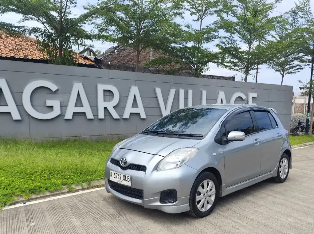 YARIS TYPE E 2012 A/T MATIC