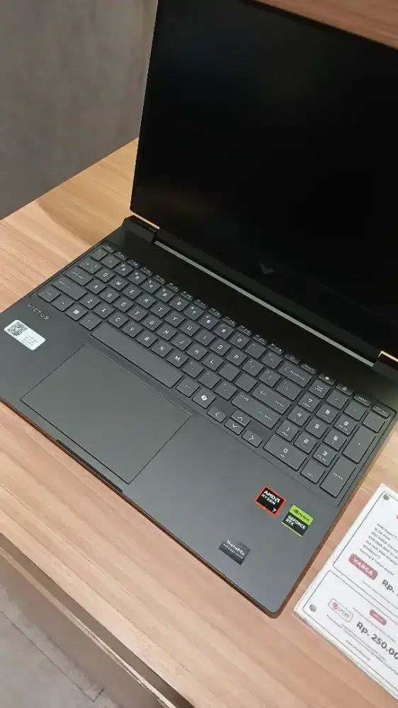 VICTUS GAMING AI 340 50NPU TOPs