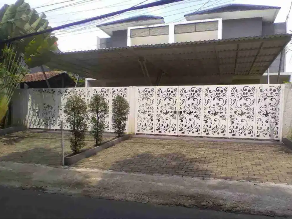 Rumah Baru Mewah di Ciganjur Ready Siap Huni dekat Jl M Kahfi 1 di Jakarta Selatan