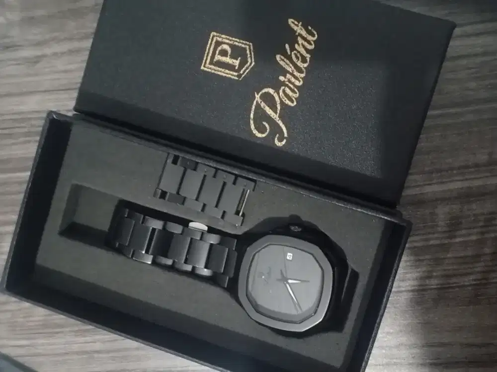 Jam Tangan Pria merk PARLENT